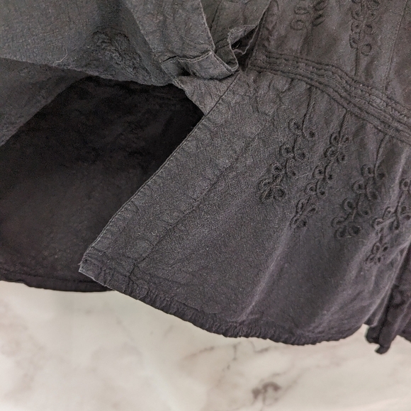 Scully Shirt Womens Large Black Button Up V Neck Ruffle Sleeve Embroidered - Picture 9 of 14